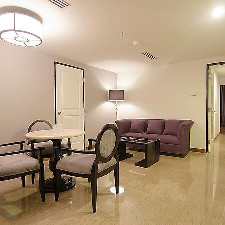 Hotel Diradja Джакарта Екстериор снимка