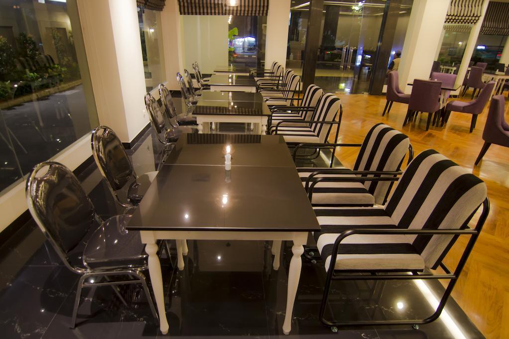 Hotel Diradja Джакарта Екстериор снимка