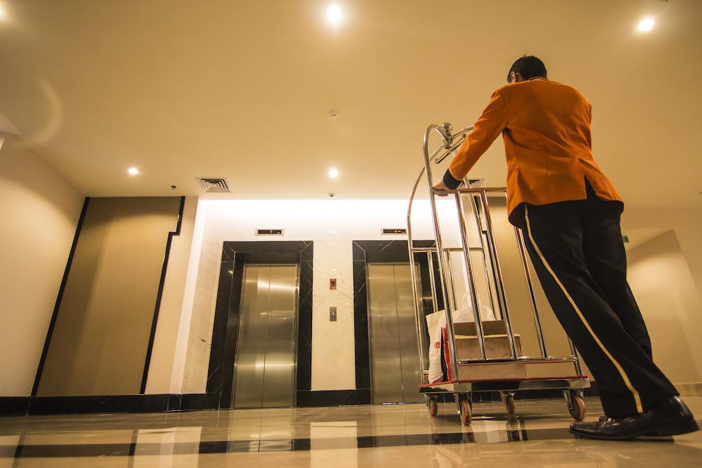 Hotel Diradja Джакарта Екстериор снимка