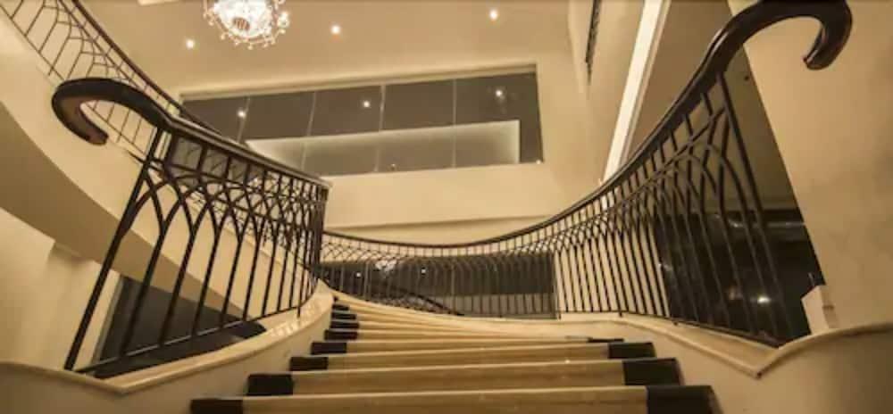 Hotel Diradja Джакарта Екстериор снимка