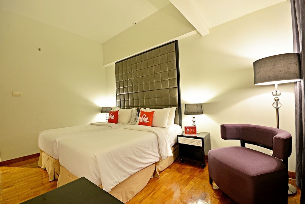 Hotel Diradja Джакарта Екстериор снимка