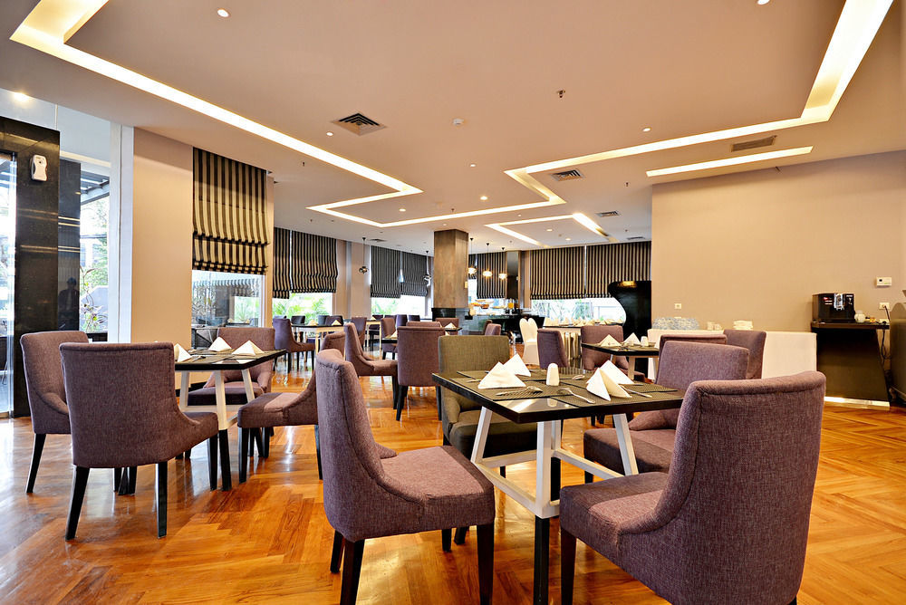 Hotel Diradja Джакарта Екстериор снимка