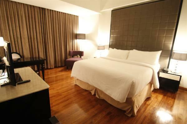 Hotel Diradja Джакарта Екстериор снимка